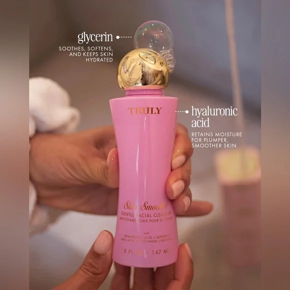 TRULY Skin Smoothie Gentle Facial Cleanser - Picture 9 of 9